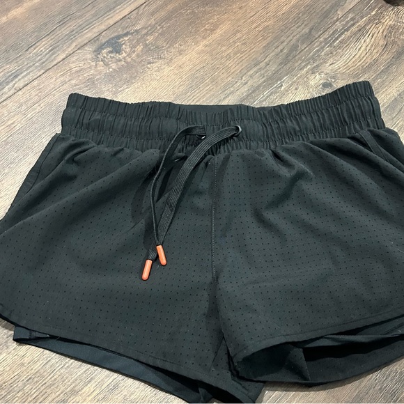 Zyia two piece: shorts and tank - Picture 1 of 6